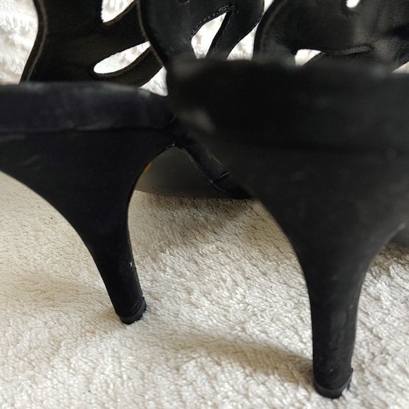 NWT MADDEN GIRL Faux Suede Lace-Up Ankle Cuff Bootie Heels - Picture 5 of 7